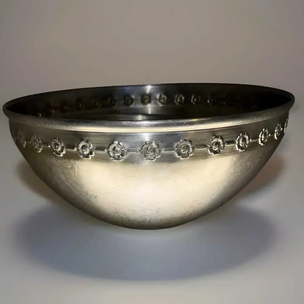 Vintage Aluminum Nesting Bowl Set Large Serving with 4 Small Mid Century Floral